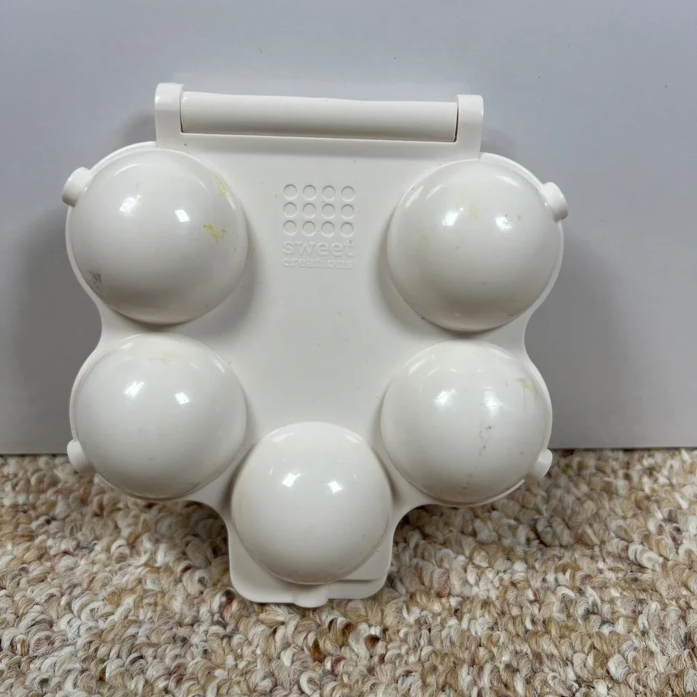 Sweet Creations Cake Pop Press White Plastic Round 5 Cavity Mold Baking Tool